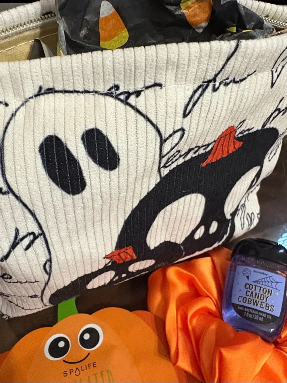 Halloween Beauty Bag Bundle- Earrings, Face Mask, Sanitizer, Hair Tie & Pouch 👻